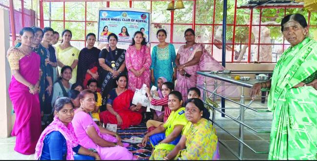 ಮಹಿಳೆಯರ ಸಬಲೀಕರಣಕ್ಕಾಗಿ ಉಚಿತ ಹೊಲಿಗೆ ತರಬೇತಿ ಶಿಬಿರ-ಉಮಾ ತಂಬ್ರಳ್ಳಿ 