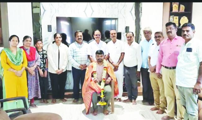 ಸರ್ಕಾರಿ ವೈದ್ಯ ಮಹೇಶ ಮಡಿವಾಳರ ಯುಪಿಎಸ್ಸಿ ಪರೀಕ್ಷೆಯಲ್ಲಿ ಯಶಸ್ವಿ 