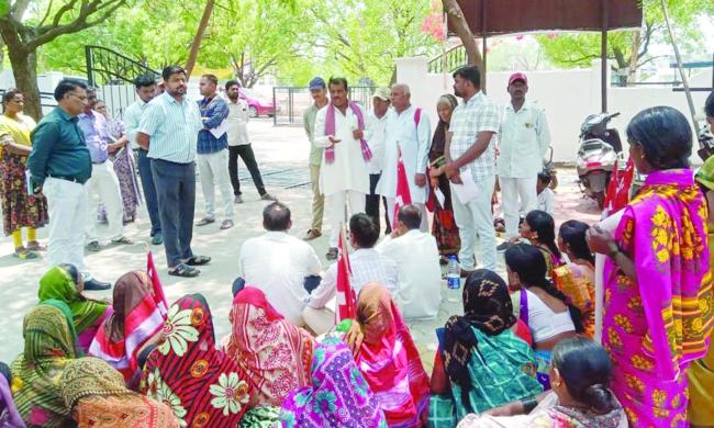 ಜಿಲ್ಲೆಯ ನರೇಗಾ ಯೋಜನೆಯ ಸಮರ್ಪಕ ಜಾರಿಗಾಗಿ ಮನವಿ 