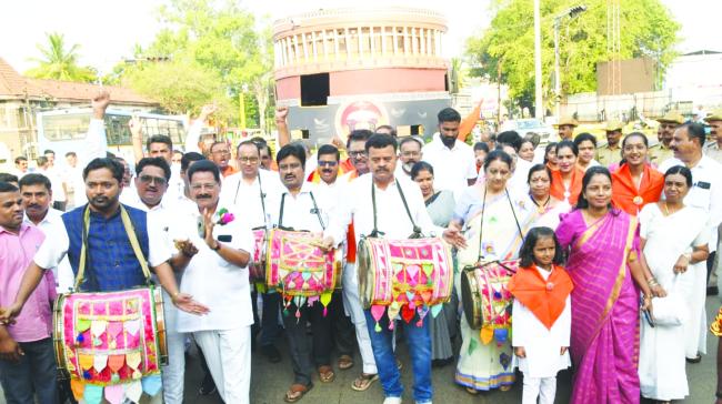 ಶರಣರ ವೈಭವ ರಥಯಾತ್ರೆಗೆ ನಗರದಲ್ಲಿ ಅದ್ದೂರಿ ಸ್ವಾಗತ 
