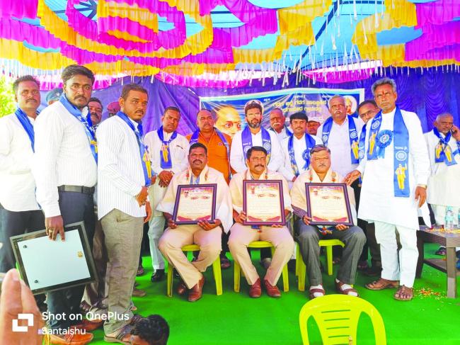 ಮದಗಾನೂರ ಗ್ರಾಮದಲ್ಲಿ ಡಾ ಬಿ.ಆರ್‌. ಅಂಬೇಡ್ಕರ್ ಜಯಂತಿ - ಸಿಎಂ ಪದಕ ಪುರಸ್ಕೃತ ಪೊಲೀಸ್ ಅಧಿಕಾರಿಗಳಿಗೆ ಸನ್ಮಾನ 