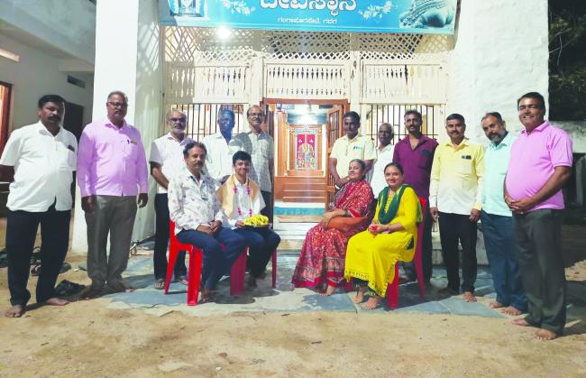 ದುರ್ಗಾದೇವಿ ಶಿಕ್ಷಣ ಸಮಿತಿಯಿಂದ ನಿಖಿಲ ಬಾಂಡಗೆ ಅವರಿಗೆ ಸನ್ಮಾನ  