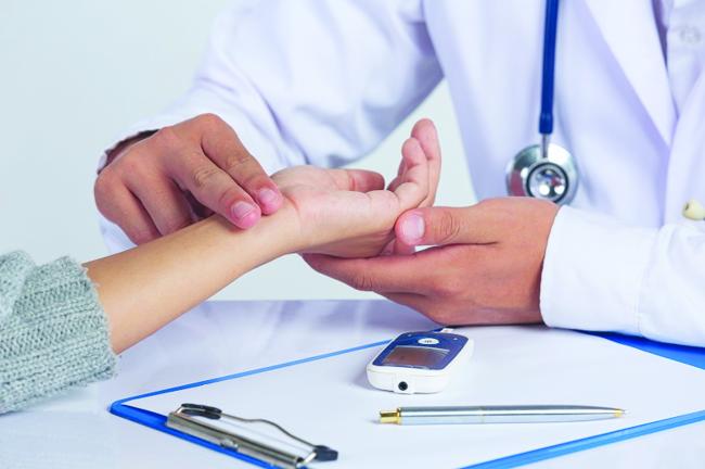 ಕಾರ್ಮಿಕ ದಿನಾಚರಣೆಯ ನಿಮಿತ್ತ ಉಚಿತ ಆರೋಗ್ಯ ತಪಾಸನಾ ಶಿಬಿರ 