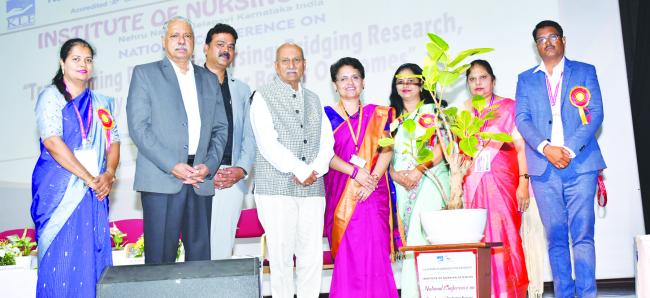 ಶುಶ್ರೂಷಕರಿಲ್ಲದೆ ಆಸ್ಪತ್ರೆಗಳು ಕಾರ್ಯನಿರ್ವಹಿಸುವುದು ಅಸಾಧ್ಯ: ಡಾ.ಪ್ರಭಾಕರ ಕೋರೆ 