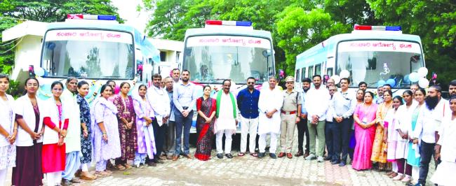 ಸಂಚಾರಿ ಆರೋಗ್ಯ ಕ್ಲಿನಿಕ್ ವಾಹನಗಳಿಗೆ ಸಚಿವ ಲಾಡ್ ಚಾಲನೆ  