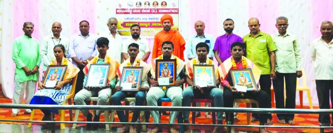 ಉನ್ನತ ಧ್ಯೇಯೋದ್ದೇಶಗಳಿಗೆ, ಕಠಿಣ ಶ್ರಮ ಅಗತ್ಯ: ಶಿವಶಂಕರ ಶಿವಾಚಾರ್ಯರು 