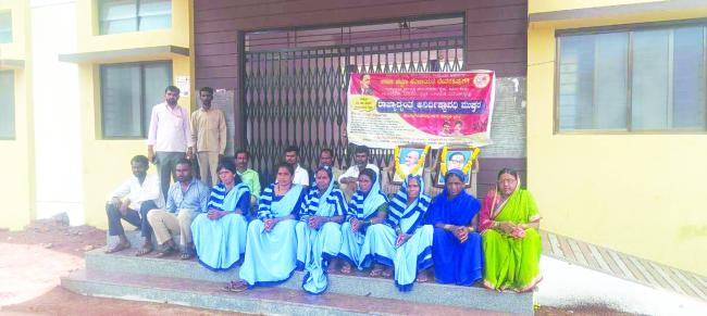 ಪೌರ ನೌಕರರು ನೀಡಿದ 45 ದಿನಗಳ ಗಡುವು ಮುಕ್ತಾಯ ಅನಿರ್ದಿಷ್ಟಾವಧಿ ಮುಷ್ಕರಕ್ಕೆ ಸಜ್ಜು 