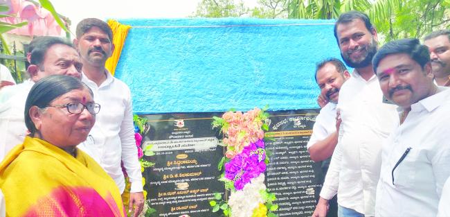 ಇಂದಿರಾ ಕ್ಯಾಂಟೀನ್ ಬಡವರಿಗೆ ವರದಾನ ಶಾಸಕ ಜೆ.ಎನ್‌.ಗಣೇಶ   