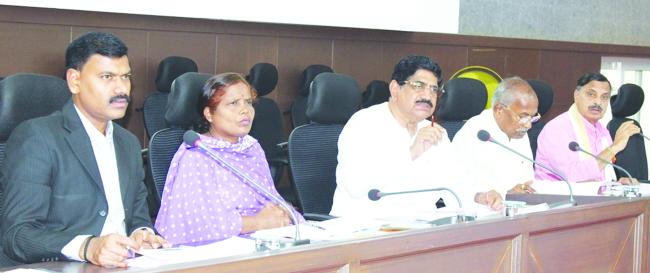 ರಸ್ತೆಕಾಮಗಾರಿ ಅನುಷ್ಠಾನ ಕಾರ್ಯ ತೀರ್ವಗೊಳಿಸಿ :ಗದ್ದಿಗೌಡರ 