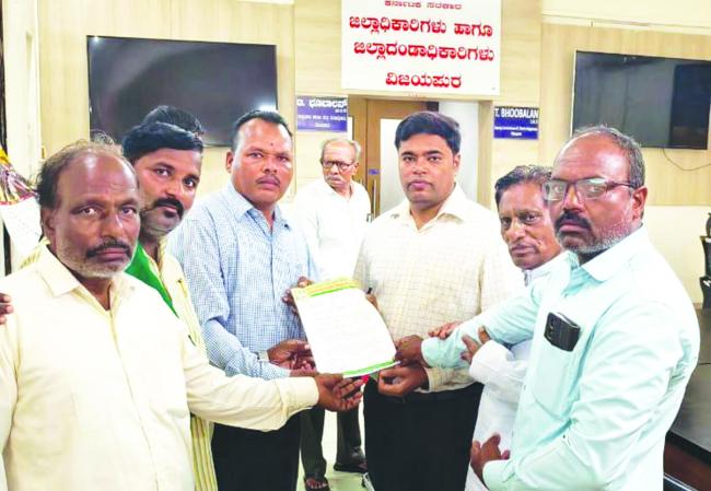 ಹಿನ್ನಿರಿನಿಂದ ಭೂಮಿಕಳೆದುಕೊಂಡ ನೈಜ ರೈತರಿಗೂ ಪರಿಹಾರ ಸಿಗುವಂತಾಗಲಿ  