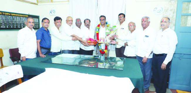 ರೈತನ ಮಗ ಕಾರಖಾನೆ ಎಂಡಿ ಆಗಿದ್ದು ಶ್ಲಾಘನೀಯ: ಪಟ್ಟಣಶೆಟ್ಟಿ 