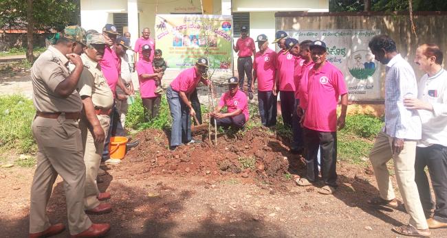 ಗಿಡ ನೆಟ್ಟು ಪರಿಸರ ಸಂರಕ್ಷಣೆ ಮಾಡುವದು ಎಲ್ಲರ ಕರ್ತವ್ಯ  :ಈರ​‍್ಪ ಸೋಮಣ್ಣವರ  