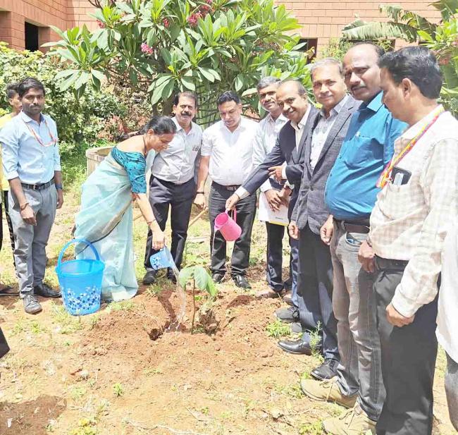 ಪ್ಲಾಸ್ಟಿಕ್ ತ್ಯಾಜ್ಯ ಸಂಕಷ್ಟ: ಪರಿಸರ ಸಂರಕ್ಷಣೆಗೆ ಡಾ. ಸದಾನಂದ ಕರೆ  