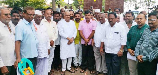 ಕುಡಿಯುವ ನೀರು ಯೋಜನೆಗೆ ಶಾಸಕ ರಾಜು ಕಾಗೆ ಭೂಮಿ ಪೂಜೆ