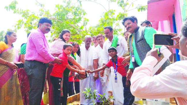 ಕಬ್ಬೂರ ಸರ್ಕಾರಿ ಮಾದರಿ ಪ್ರಾಥಮಿಕ ಶಾಲೆಯಲ್ಲಿ ವಿಶ್ವ ಪರಿಸರ ದಿನಾಚರಣೆ