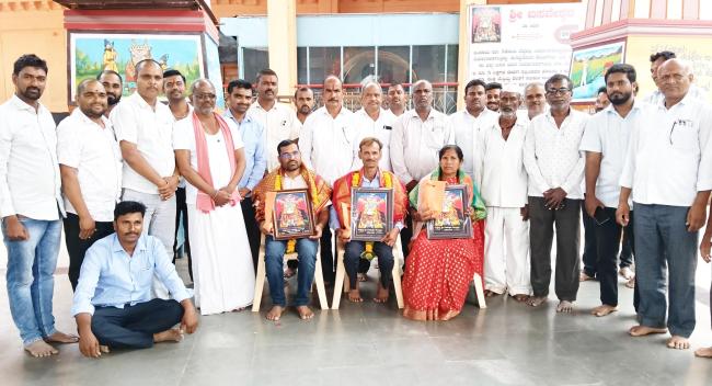 ಕೃಷಿ ಸಹಕಾರ ಸಂಘದ ಮುಖ್ಯ ವ್ಯವಸ್ಥಾಪಕ ಸುನಿಲ್ ಉಮರೇ ಅವರಿಗೆ ಸತ್ಕಾರ 