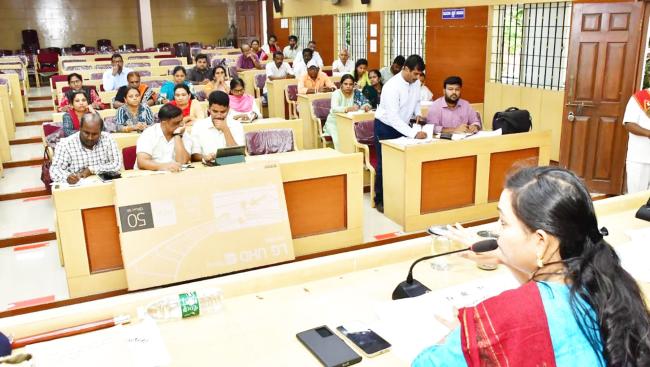 ಮಕ್ಕಳ ಮೇಲಿನ ದೌರ್ಜನ್ಯ ತಡೆಗೆ ಪರಿಣಾಮಕಾರಿ ಕ್ರಮ ವಹಿಸಿ: ಜಿಲ್ಲಾಧಿಕಾರಿ ದಿವ್ಯ ಪ್ರಭು 