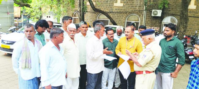ರೈತರಿಗೆ ಹೊಲಕ್ಕೆ ಹೋಗಲು ದಾರಿ ಒದಗಿಸಲು ಮನವಿ 