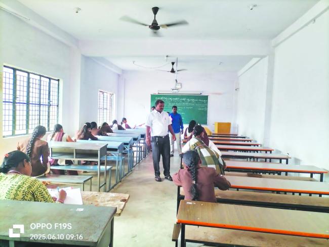 ಪರೀಕ್ಷಾ ಕೇಂದ್ರಕ್ಕೆ ವಿಚಕ್ಷಕ ದಳ ಭೇಟಿ ನೀಡಿ ಪರೀಶೀಲನೆ 