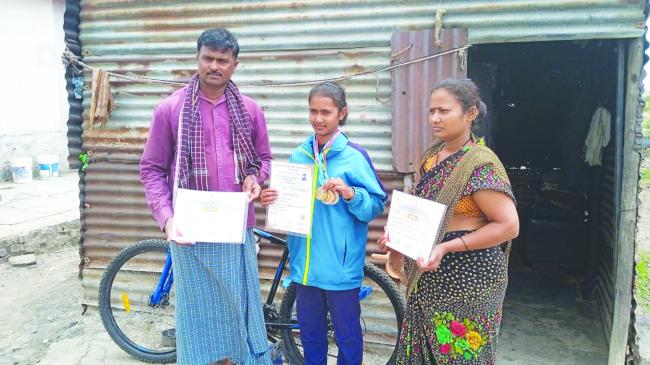 ಕಡು ಬಡತನದಲ್ಲಿ ಅರಳಿದ ಪ್ರತಿಭೆ: ಸೈಕ್ಲಿಂಗ್ ಸ್ಪರ್ಧೆಯಲ್ಲಿ ಸಾಧನೆ 