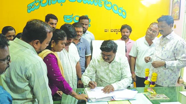 ಪ್ರಭಾರಿ ಮುಖ್ಯಾಧಿಕಾರಿಯಾಗಿ ಬಿ.ಮಲ್ಲಿಕಾರ್ಜುನ ಅಧಿಕಾರ ಸ್ವೀಕಾರ 