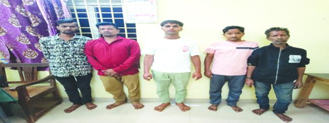 ಇಸ್ಪೀಟ ಆಟ: ಐವರ ಬಂಧನ  