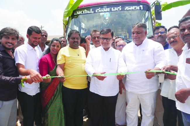 ಬಮ್ಮನಹಳ್ಳಿ-ಸವಣೂರು ನೂತನ ಮಾರ್ಗದ ಬಸ್ ಸೇವೆಗೆ ಶಾಸಕ ಶ್ರೀನಿವಾಸ ಮಾನೆ 