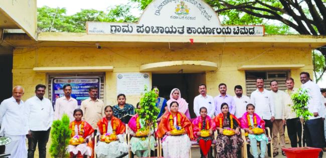 ಸಾಧಕ ವಿದ್ಯಾರ್ಥಿಗಳಿಗೆ ಪುರಸ್ಕಾರ 