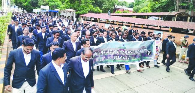 ನ್ಯಾ. ಸಂತೋಷ ಪಾಟೀಲ ಹತ್ಯೆ ಆರೋಪಿಗಳ ಬಂಧನಕ್ಕೆ ಆಗ್ರಹಿಸಿ ಪ್ರತಿಭಟನೆ 