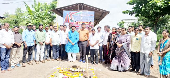 ತಹಶಿಲ್ದಾರ ಕಚೇರಿ ಕಟ್ಟಡ ಕಾಮಗಾರಿಗೆ ಶಾಸಕ ಐಹೊಳೆ ಚಾಲನೆ 