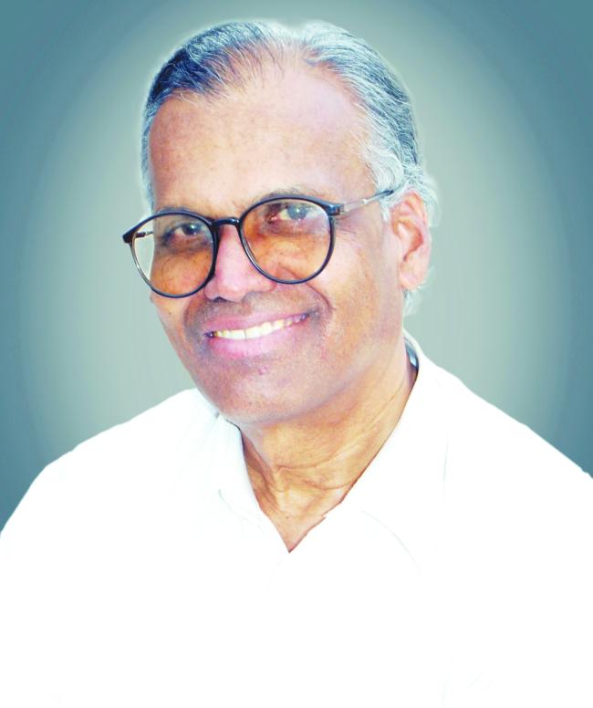  “ಮನದೆರೆದು ಮಾತನಾಡಿದರೆ..” “ಶರಣರ ನುಡಿಮುತ್ತುಗಳು” ಗ್ರಂಥಗಳ ಬಿಡುಗಡೆ  