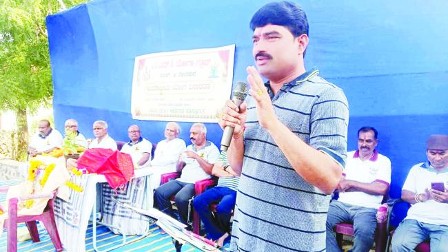 ಯೋಗವು ಸಂತೋಷದ ಹೆಬ್ಬಾಗಿಲು: ಶ್ರೀಶೈಲಗೌಡ 