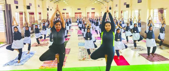 ಎಕ್ಸಲಂಟ್ ವಿಜ್ಞಾನ ಪದವಿಪೂರ್ವ ಕಾಲೇಜಿನಲ್ಲಿ ಅಂತರಾಷ್ಟ್ರೀಯ ಯೋಗದಿನಾಚರಣೆ 