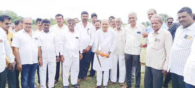 ರಾಜೀನಾಮೆ ನೀಡುವ ಇಂಗಿತ ವ್ಯಕ್ತಪಡಿಸಿದ ರಾಜು ಕಾಗೆ 