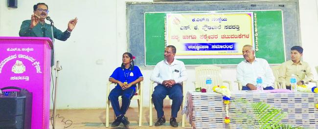 ನಿರಂತರ ಓದು, ಪ್ರಯತ್ನದಿಂದ ಯಶಸ್ಸು ಸಾಧ್ಯ: ನಾಗೇಶ್ ನಾಯಕ 