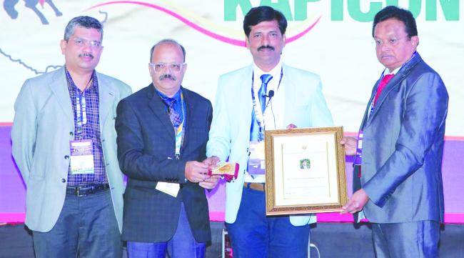 ಡಾ.ಜ್ಞಾನೇಶ ಮೋರಕರ್ ಕಾರ್ಯಸಾಧನೆಗೆ ಪ್ರಶಸ್ತಿಯ ಗರಿ 