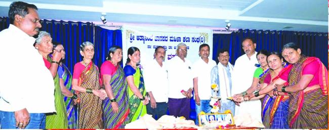 ಶ್ರೀ ಆತ್ಮಾನಂದ ಜಾನಪದ ಮಹಿಳಾ ಕಲಾ ಸಂಘ ಸಾಂಸ್ಕೃತಿಕ ಕಾರ್ಯಕ್ರಮ 