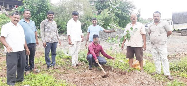 ಪ್ರತಿಯೊಬ್ಬರು ತಮ್ಮ ಕ್ಯೆಲಾದಷ್ಟು ಗಿಡ ಮರಗಳನ್ನು ಬೆಳೆಸಿ: ಶೇಡಬಾಳ 