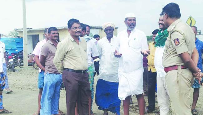 ರೈತರ ಜಮೀನುಗಳ ದಾರಿ ಸಮಸ್ಯೆ ಪರಿಹರಿಸಿದ ತಹಸಿಲ್ದಾರ್ ಸಿಂದಗಿ 