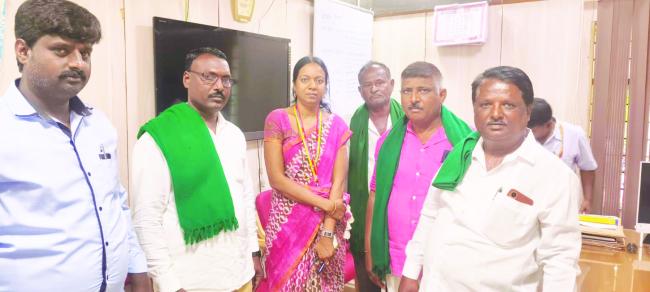 ಮೊಳಕೆ ಒಡೆಯದ ಗೋವಿನ ಜೋಳ: ಪರಿಹಾರಕ್ಕೆ ಕೃಷಿ ನಿರ್ದೇಶಕರಿಗೆ ಮನವಿ 