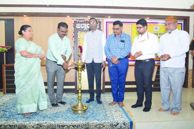 ಜಿಲ್ಲಾಡಳಿತದಿಂದ ನಾಡಪ್ರಭು ಕೆಂಪೇಗೌಡ ಜಯಂತಿ ಕಾರ್ಯಕ್ರಮ 