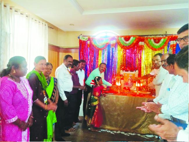 ತಾಲೂಕು ಆಡಳಿತದಿಂದ ನಾಡಪ್ರಭು ಶ್ರೀ ಕೆಂಪೇಗೌಡ ಜಯಂತಿ ಆಚರಣೆಮಕ್ಕಳಿಗೆ ಮಹಾನ್ ವೀರರ ಇತಿಹಾಸವನ್ನು ತಿಳಿಸಿ-ಕಲಗೌಡ ಪಾಟೀಲ 