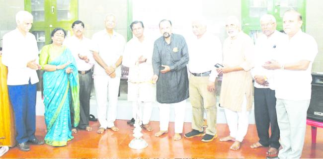 ಎಸ್‌. ಕೆ ಪತ್ತಾರ ಅವರ ಚತ್ರಕಲಾ ಪ್ರದರ್ಶನ ಉದ್ಘಾಟಿನೆ: ಡಾ. ಲೋಹಿತ ನಾಯಕರ 