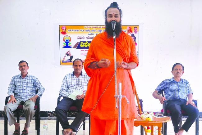 ಯೋಗದಿಂದ ಹಲವಾರು ಸಮಸ್ಯೆಗಳಿಗೆ ಪರಿಹಾರ: ಜಯಗುರುದೇವಶ್ರೀ 
