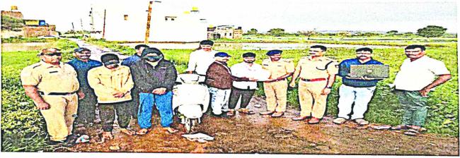 ಅಕ್ರಮ ಗಾಂಜಾ ಮಾರಾಟ: ಇಬ್ಬರ ಬಂಧನ 