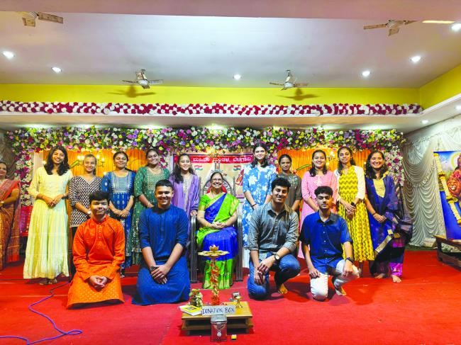 ವಿಪ್ರ ಮಹಿಳಾ ಮಂಡಳದಿಂದ ಪ್ರತಿಭಾ ಪುರಸ್ಕಾರ ಕಾರ್ಯಕ್ರಮ 