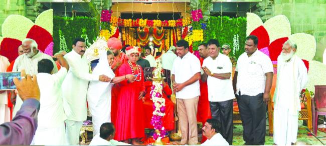 ಐರಾವತ ಕ್ಷೇತ್ರ ಐರಣಿ ಹೊಳೆಮಠದಲ್ಲಿ ಮುಪ್ಪಿನಾರ್ಯ ಮಹಾತ್ಮಾಜಿಯವರ 41ನೇ ಪುಣ್ಯಾರಾಧನೆ