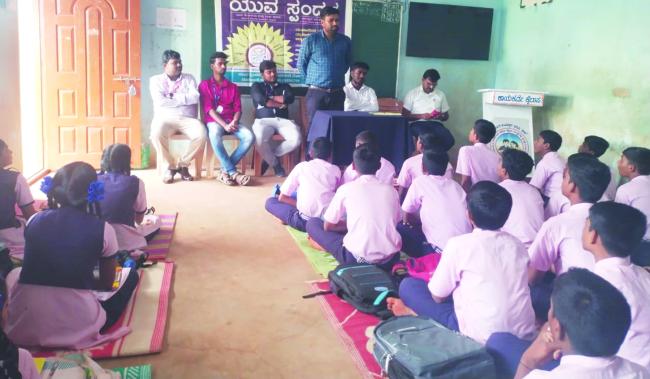 ವಚನ ಸಾಹಿತ್ಯದ ಮೌಲ್ಯಗಳನ್ನು ಜಗತ್ತಿಗೆ ನೀಡಿದ ಮಹಾನ ವ್ಯಕ್ತಿ ಡಾ. ಹಳಕಟ್ಟಿ: ಬಿ.ಎಸ್‌.ಗಂಗನಹಳ್ಳಿ 