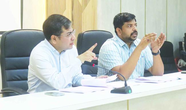 ರೈತರಲ್ಲಿ ಪರ್ಯಾಯ ಬೆಳೆಗಳ ಜಾಗೃತಿ ಮೂಡಿಸಿ: ಉಜ್ವಲ್‌ಕುಮಾರ ಘೋಷ್ 