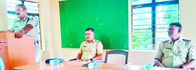 ಮೊಹರಂ ಹಬ್ಬವನ್ನು ಶಾಂತ ರೀತಿಯಲ್ಲಿ ಆಚರಿಸಿ: ಡಿಎಸ್‌ಪಿ ಜಮೀರ  